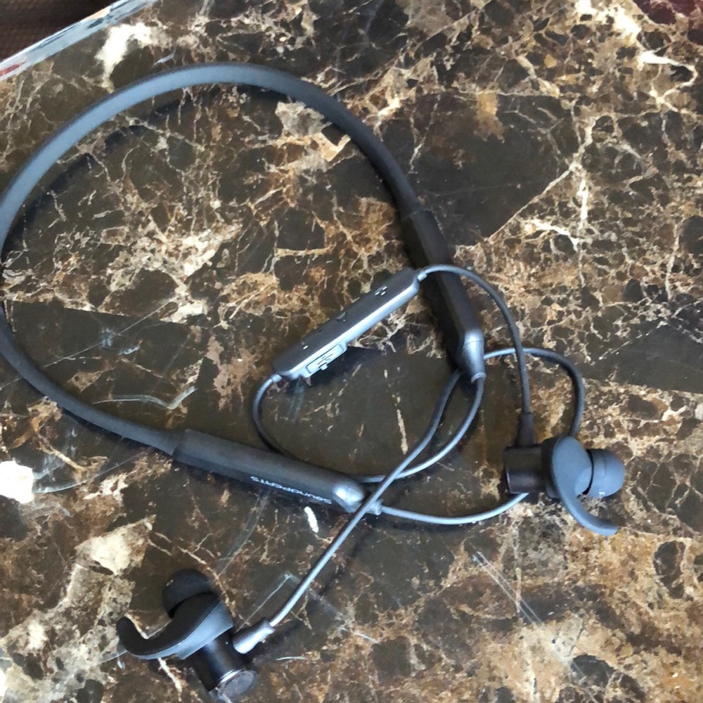 Bluetooth - Picture 2 of 2